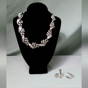 Coro 50s Vintage  Silver Leaf Necklace and Match Earring Set